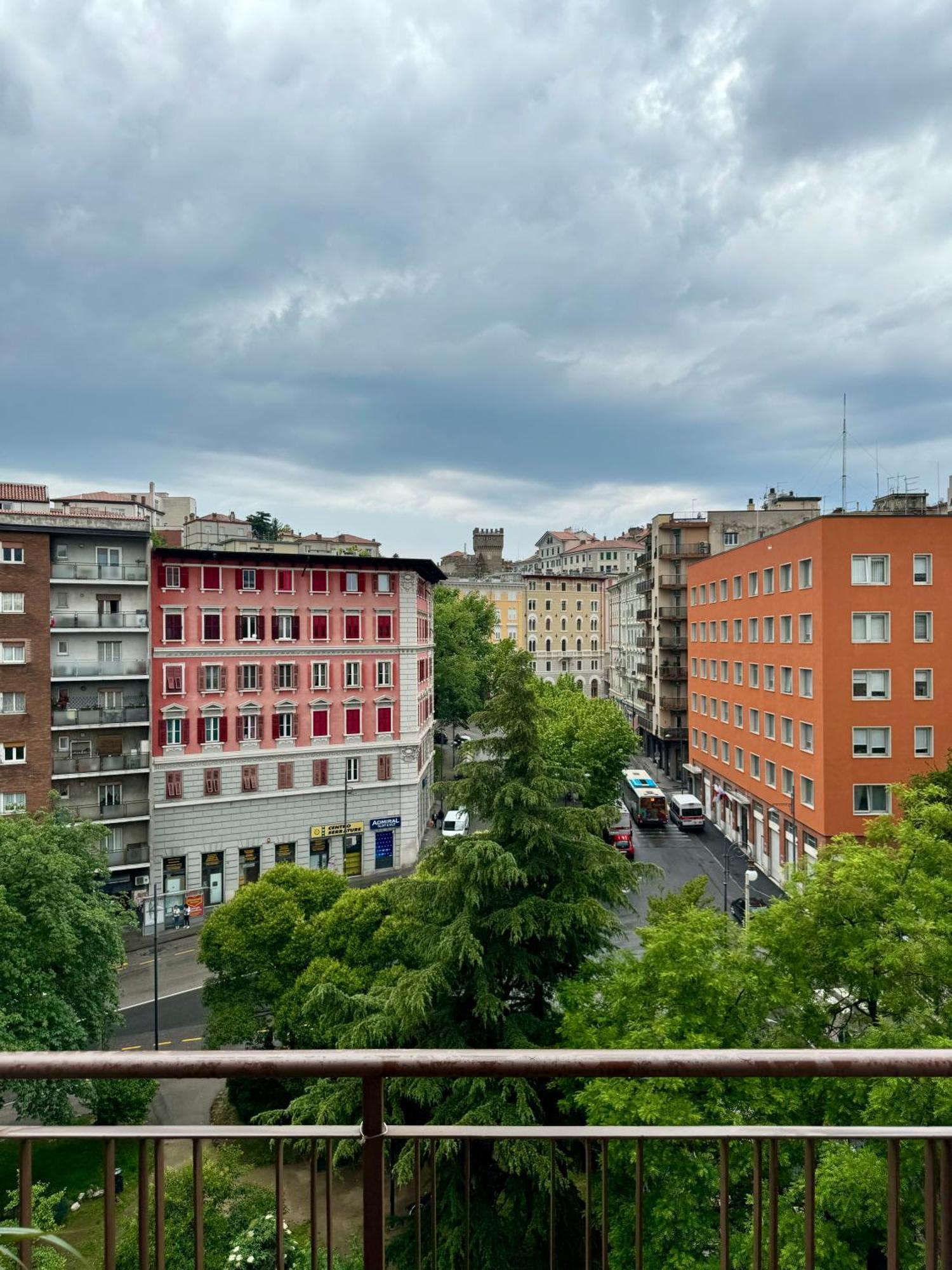 Maison Floran Appartamento In Centro A Trieste Ngoại thất bức ảnh